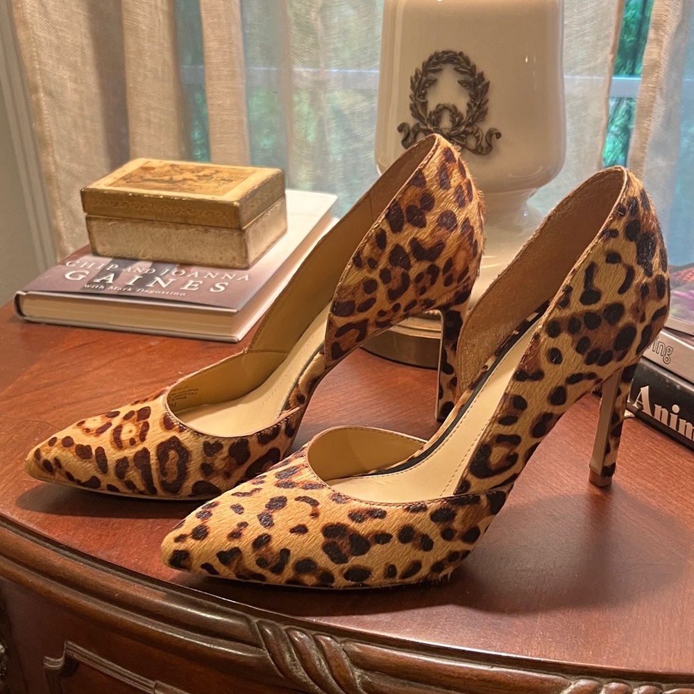 Gianni Bini Leopard Print Pointed Toe Stilettos - Brown/Tan